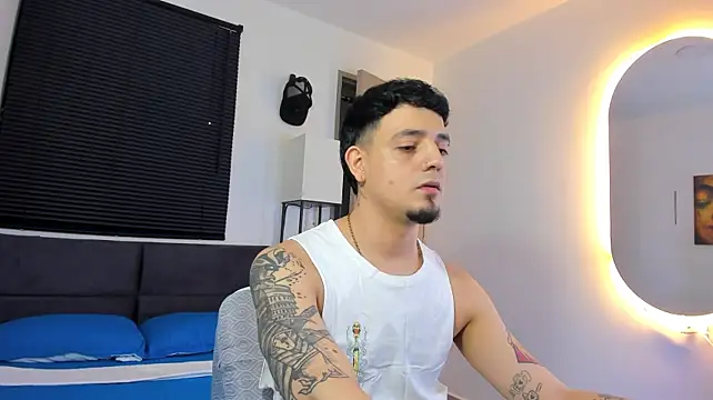 alejandro_calderon1 Show Webcam