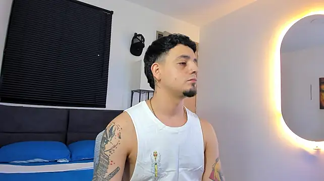 alejandro_calderon1n Webbikameraesitys