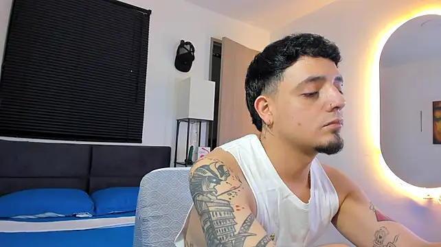 Show de alejandro_calderon1 na webcam