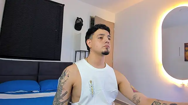 Show de alejandro_calderon1 na webcam