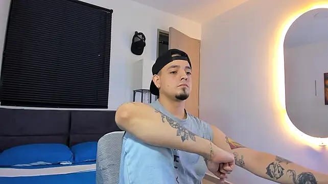 alejandro_calderon1n Webbikameraesitys