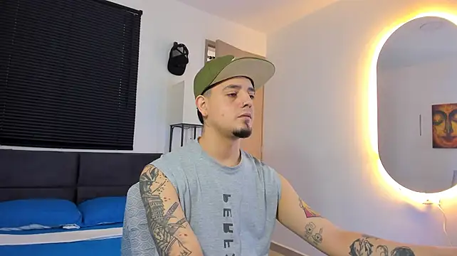 alejandro_calderon1 Adlı Modelin Web Kamerası Şovu