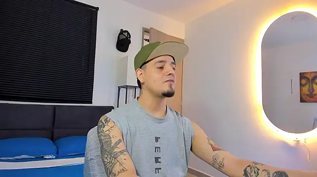 Show de alejandro_calderon1 na webcam
