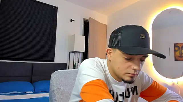 alejandro_calderon1 Webcam-Show