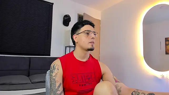 alejandro_calderon1 Show Webcam