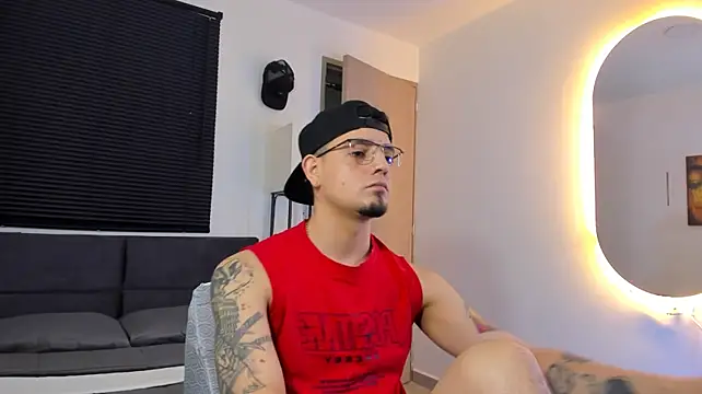 alejandro_calderon1n Webbikameraesitys