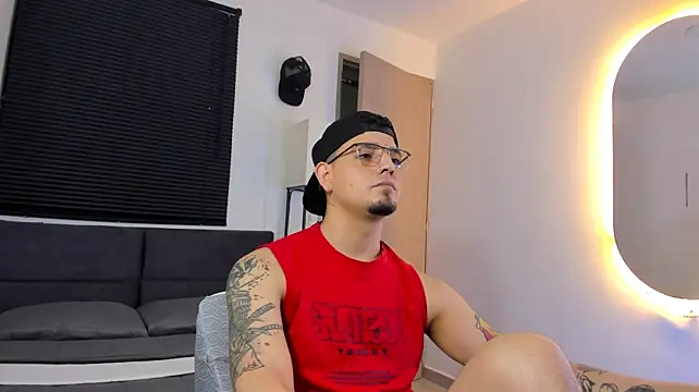 הופעת וובקאם של alejandro_calderon1
