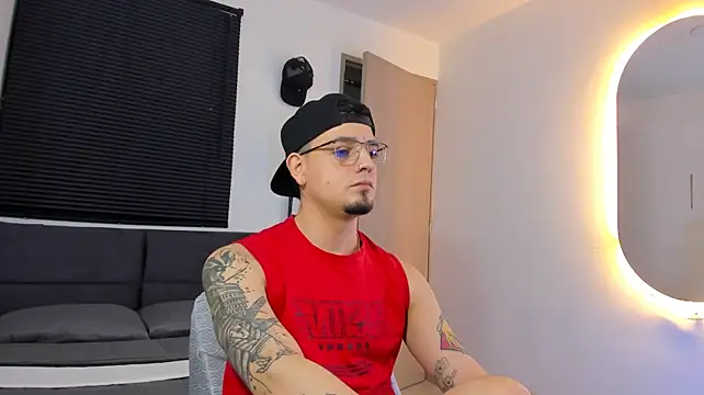 הופעת וובקאם של alejandro_calderon1