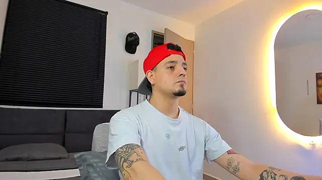 alejandro_calderon1 Webcam-Show