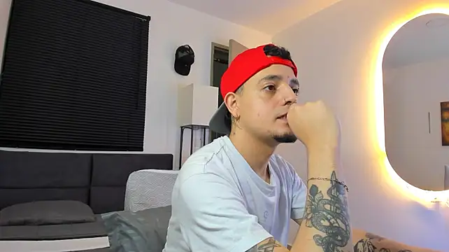 alejandro_calderon1 Show Webcam