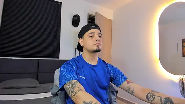 alejandro_calderon1n Webbikameraesitys