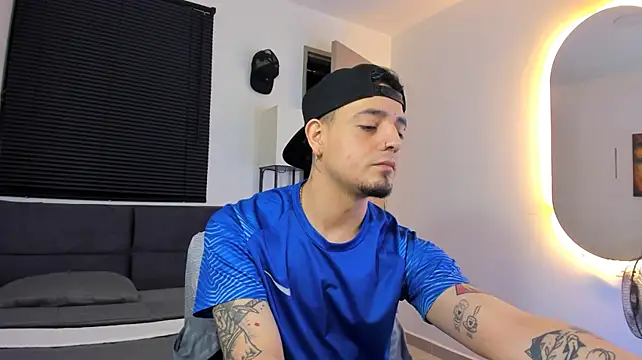 alejandro_calderon1n Webbikameraesitys