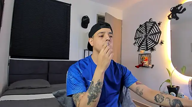 Pokazy przed kamerką – alejandro_calderon1