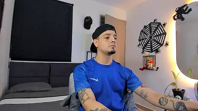 Show modela alejandro_calderon1 na web-kameri