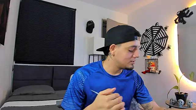 alejandro_calderon1n Webbikameraesitys