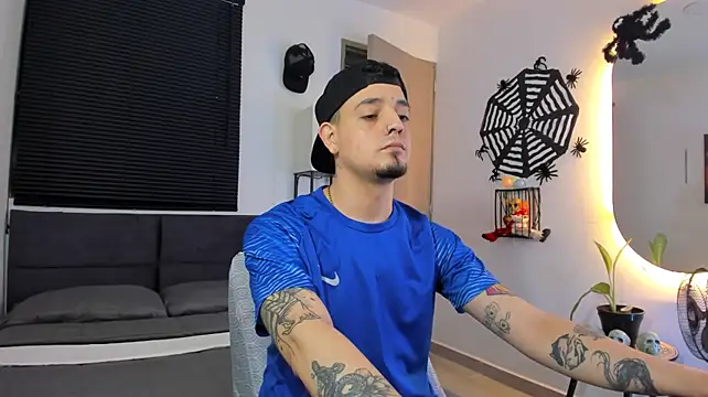 Show de alejandro_calderon1 na webcam