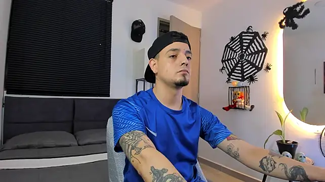 alejandro_calderon1's Webcam Show