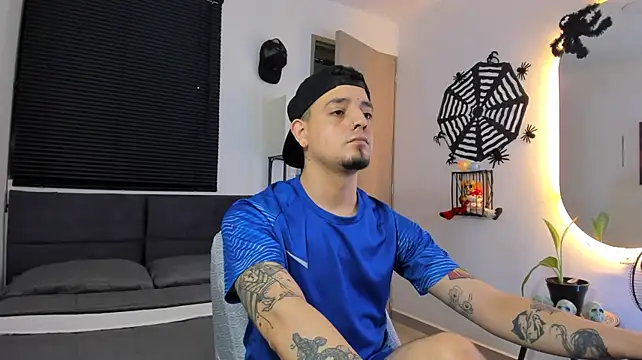 Pokazy przed kamerką – alejandro_calderon1