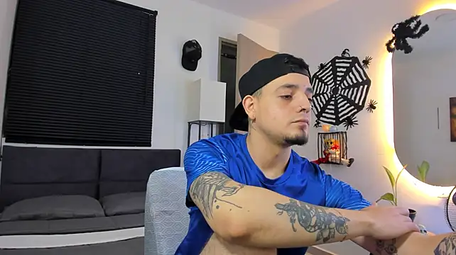 alejandro_calderon1n Webbikameraesitys