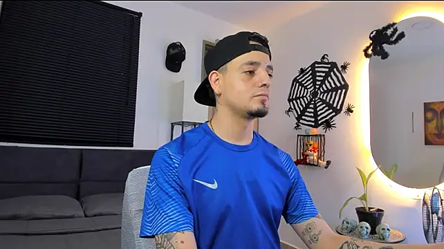 alejandro_calderon1n Webbikameraesitys