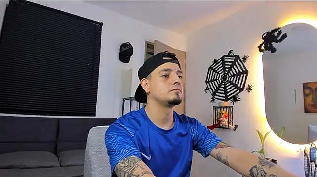 alejandro_calderon1n Webbikameraesitys