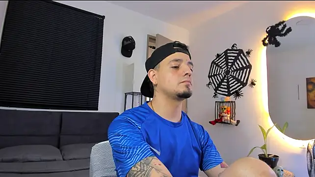 alejandro_calderon1 Show Webcam
