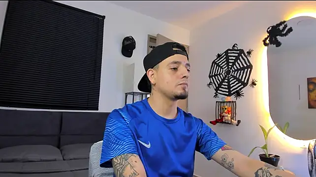 alejandro_calderon1 网络视讯表演