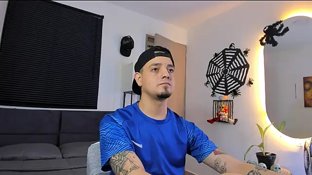 alejandro_calderon1n Webbikameraesitys