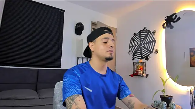 Show modela alejandro_calderon1 na web-kameri
