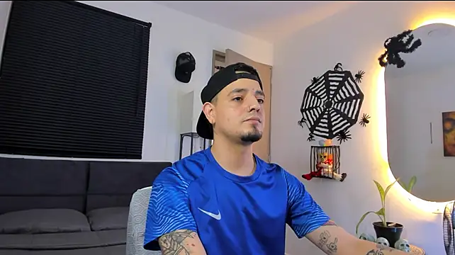 Pokazy przed kamerką – alejandro_calderon1