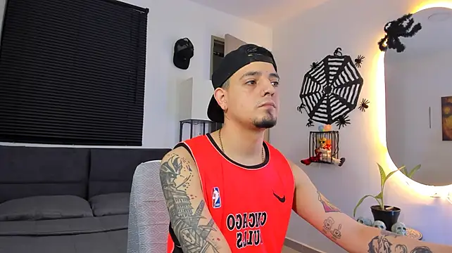 alejandro_calderon1 Show Webcam