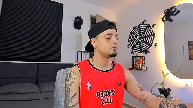 alejandro_calderon1 Show Webcam