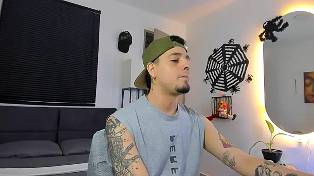 Pokazy przed kamerką – alejandro_calderon1