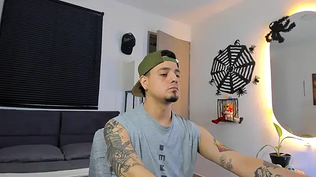 Show modela alejandro_calderon1 na web-kameri