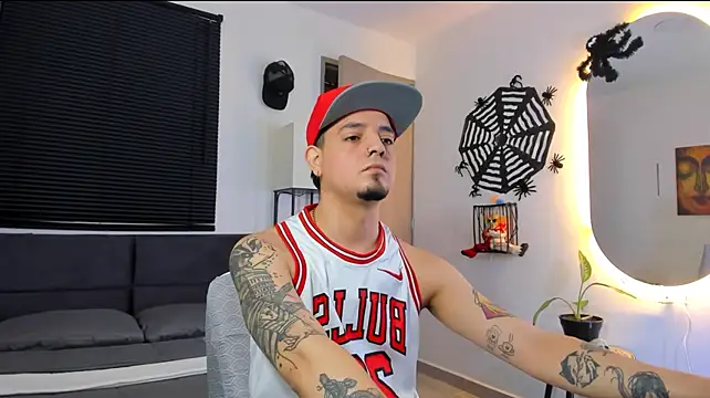 alejandro_calderon1n Webbikameraesitys