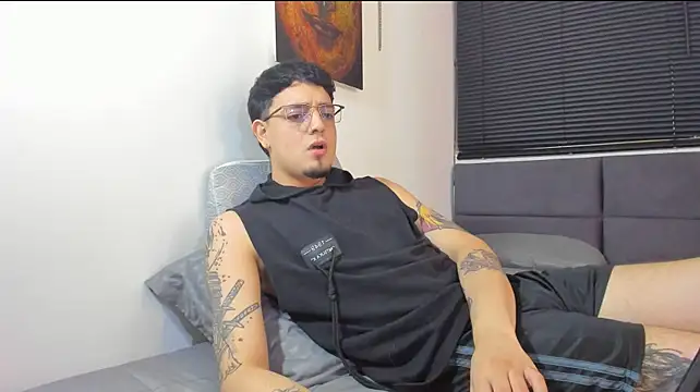 alejandro_calderon1: вебкам-шоу