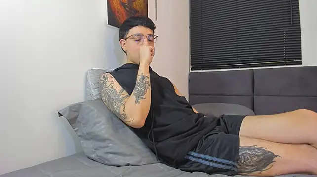 alejandro_calderon1 Webcam Show