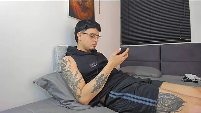 alejandro_calderon1のウェブカメラショー