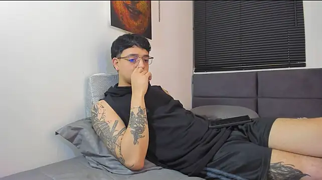 alejandro_calderon1n Webbikameraesitys