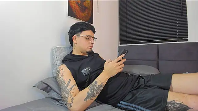 alejandro_calderon1 在線直播表演