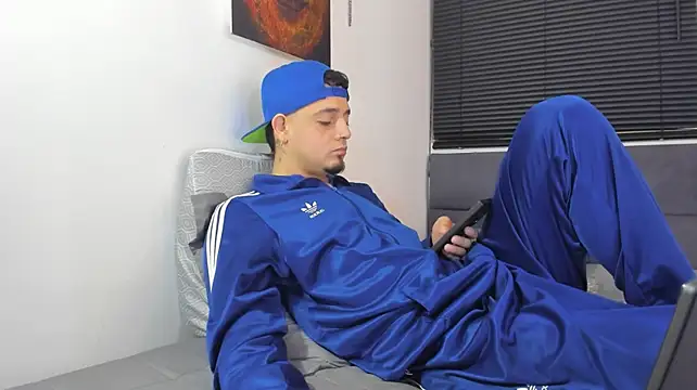 alejandro_calderon1n Webbikameraesitys