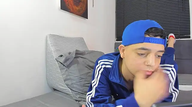 alejandro_calderon1n Webbikameraesitys