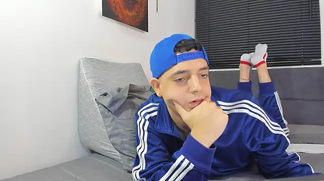 Pokazy przed kamerką – alejandro_calderon1