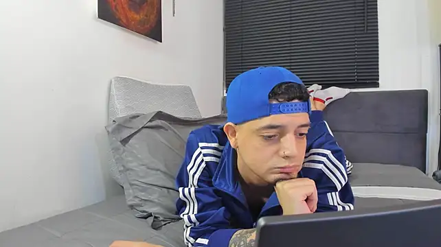 alejandro_calderon1 Webcam Show