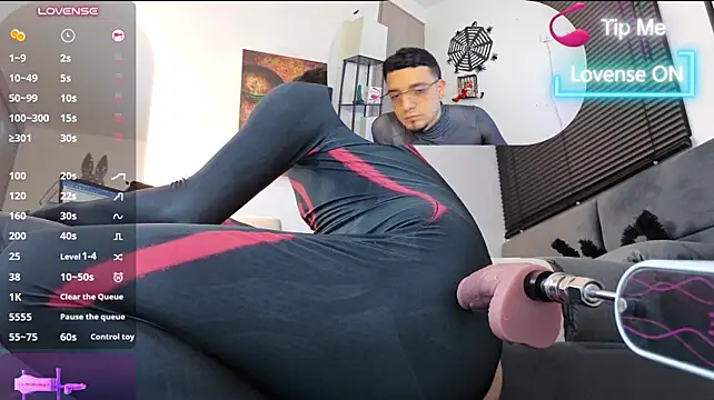 Webkamerová show alejandro_calderon1