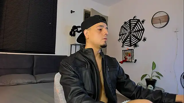 Pokazy przed kamerką – alejandro_calderon1