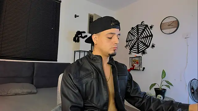 alejandro_calderon1n Webbikameraesitys