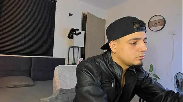 alejandro_calderon1 网络视讯表演