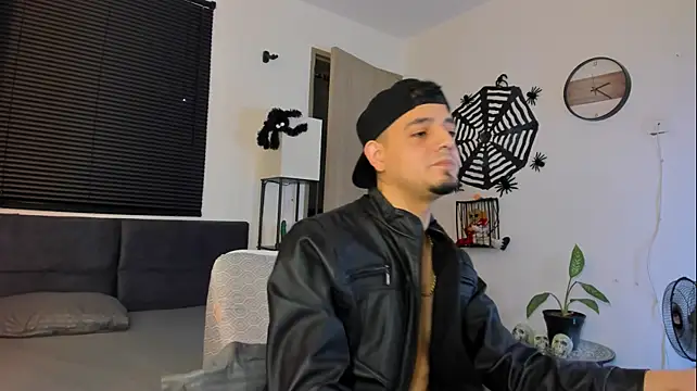 Pokazy przed kamerką – alejandro_calderon1