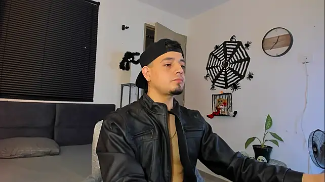 alejandro_calderon1n Webbikameraesitys